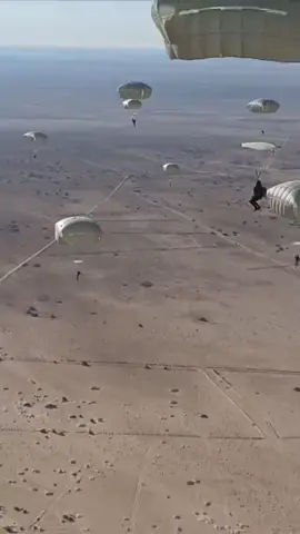 #تحيا القوات الخاصة 🇩🇿🇩🇿🇩🇿🤭😍