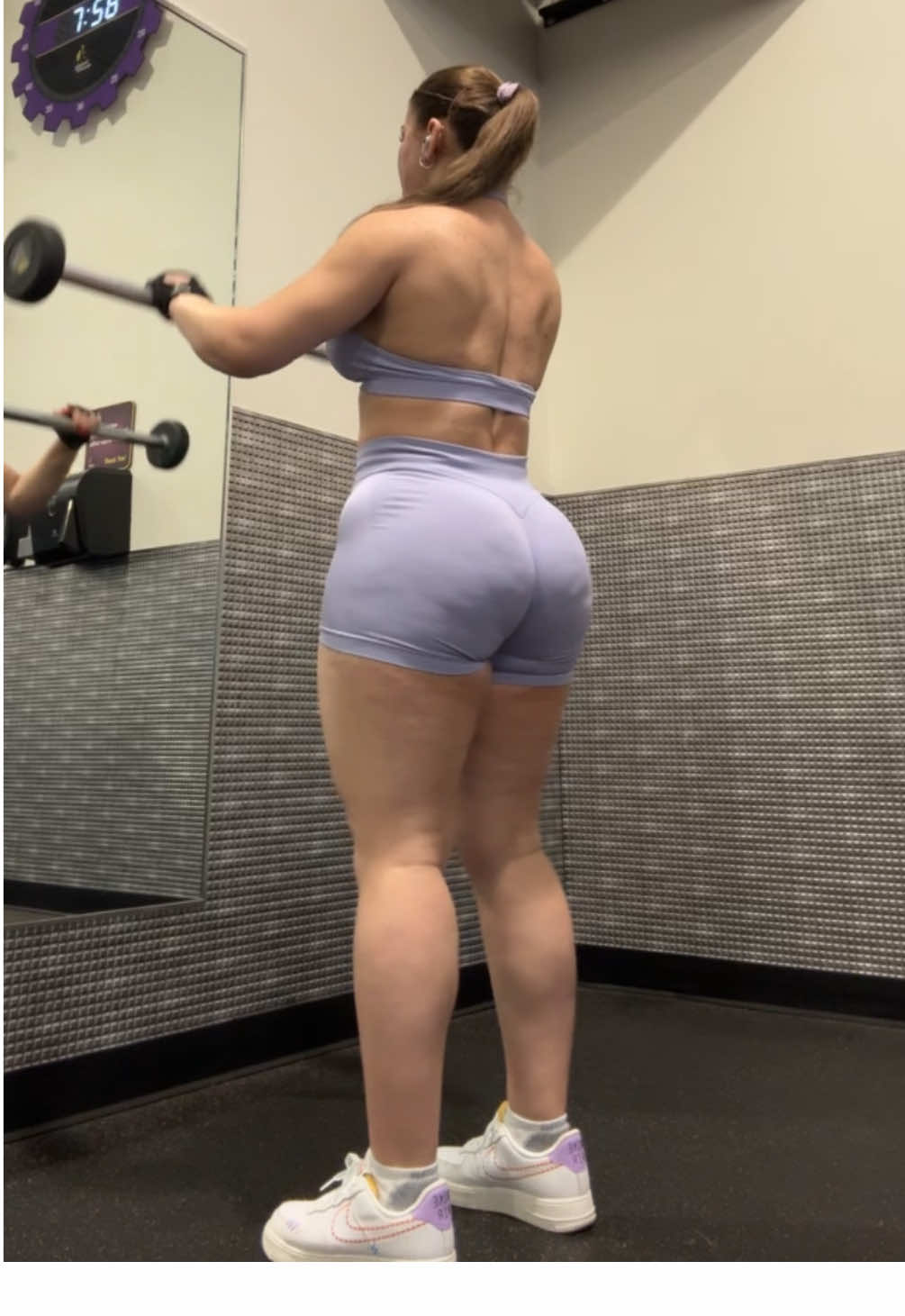 #creatorsearchinsights #GymTok #gymgirl #gymmotivation #upperbodystrength 