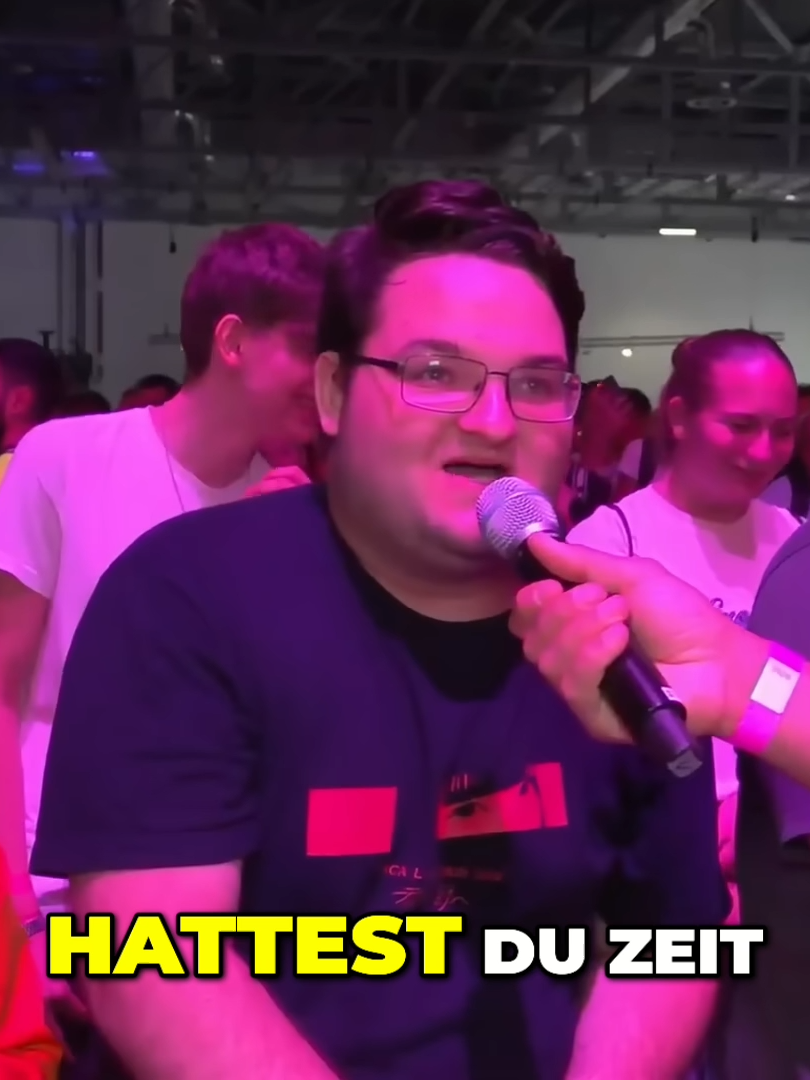 Monte auf der Gamescom / YouTube Kacke ( NICHT ECHT) #hungrigerhugoyt #montanablack