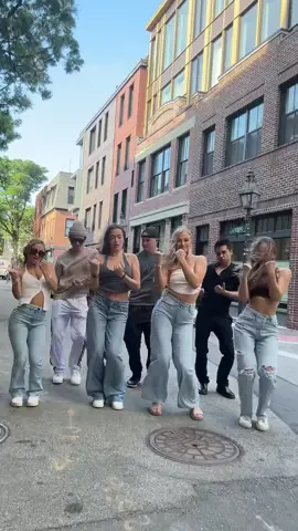 Vibes with the crew in Boston 😎