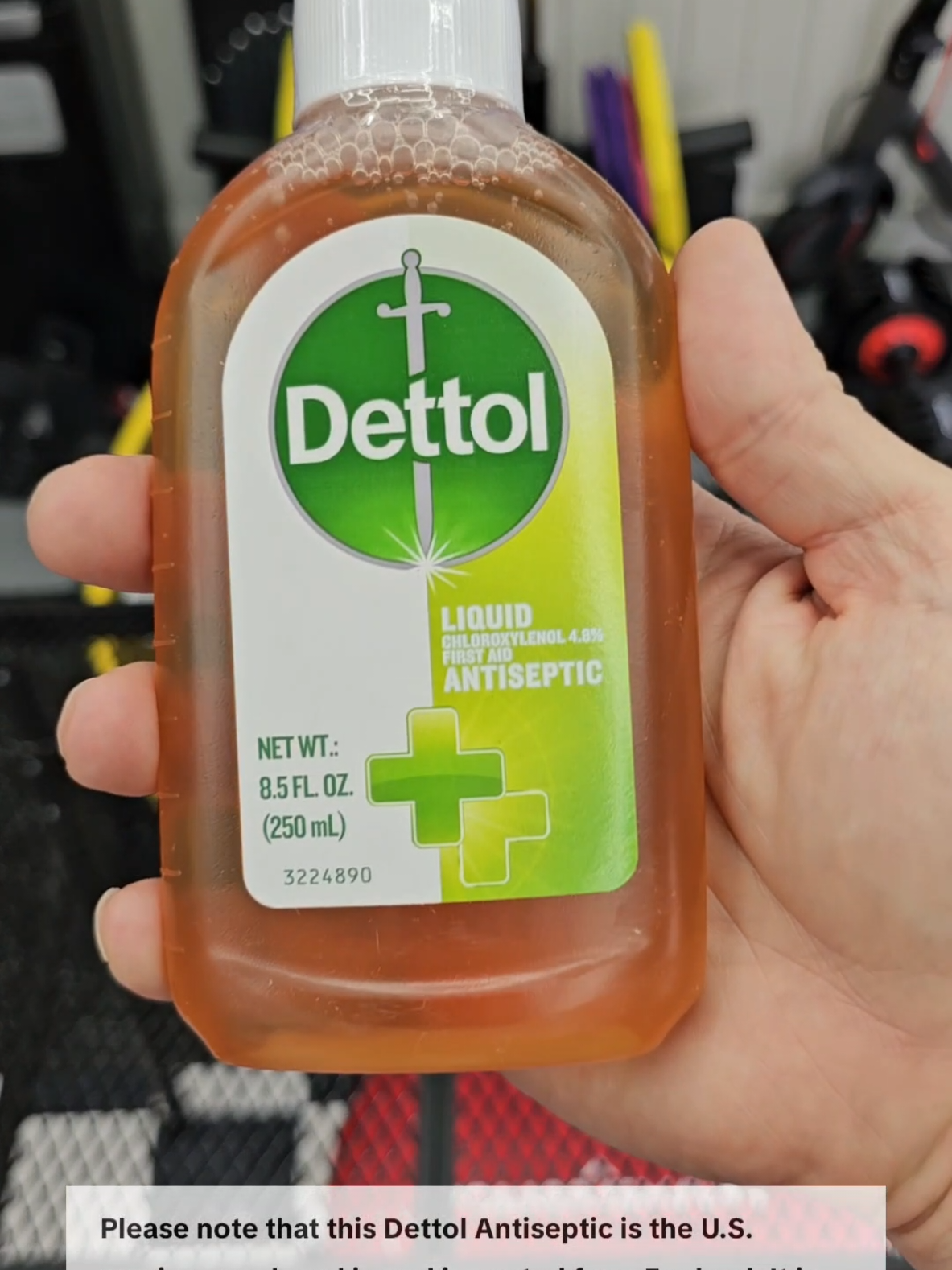 #dettol #dettolhandwashchallenge #dettolantisepticliquid #antiseptic  Go get you some! #TikTokShopCreatorPicks 