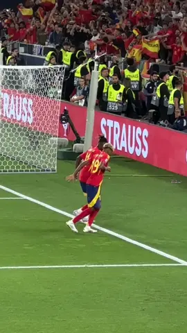 #lamineyamal #nicowilliams #futbol #Soccer #football #viral #dance #spain #fypage