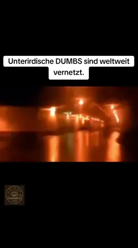 Unterirdische DUMBS sind weltweit vernetzt. Sie nutzten Technologien, die auf der Erdoberfläche nicht verfügbar waren – wie beispielsweise KOSTENLOSE ENERGIE, Magnetschwebebahnen und Autobahnsysteme. Sie konnten riesige Frachten in Minuten und Stunden über See transportieren. Diese Unterwassertransportsysteme sind die Lebensader der DS-Operationen. Ein Großteil dieses verdeckten Krieges wird unter der Erde, unter und auf dem Wasser ausgetragen.
