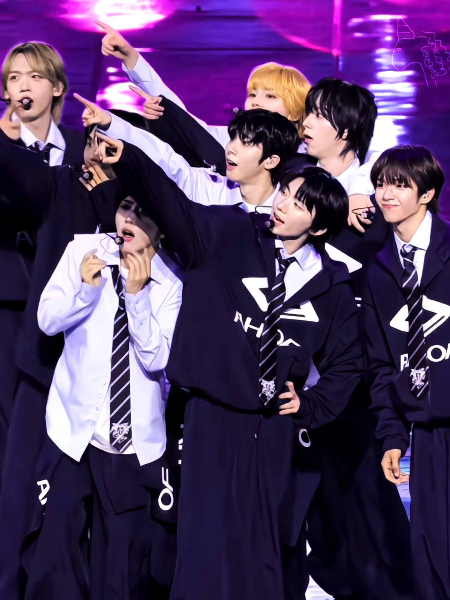 #AHOF || our NINE, it was your first ever performance together as AHOF yesterday and we are so proud of you. all of you did so well and i hope that you know that🤍 - SO SORRY THAT THE EDIT IS BAD AND SHORT [IT WAS RUSHED SINCE IM A LIL BUSY WITH EXAMS LOL] #아홉 #WHOWEARE #MYKFESTA2025 #fnfentertainment #STEVEN #JEONGWOO #WOONGKI #SHUAIBO #HAN #JL #JUWON #CHIHEN #DAISUKE #kpop