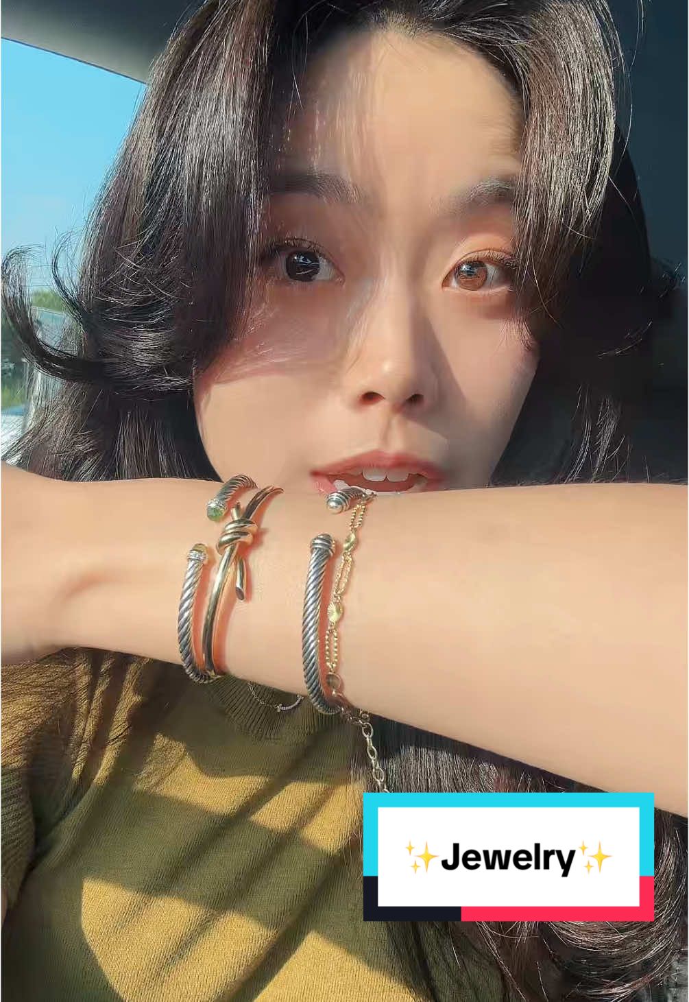Introducing my everyday #jewelry 💖✨ #tiffany #tiffanyandco #davidyurman #cartier #hermes #mejuri #oura #bracelet #ring #necklace #earring 