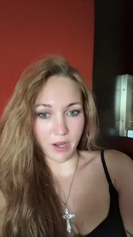 I don’t play hard to get. I play hard to get rid of. #fyp 