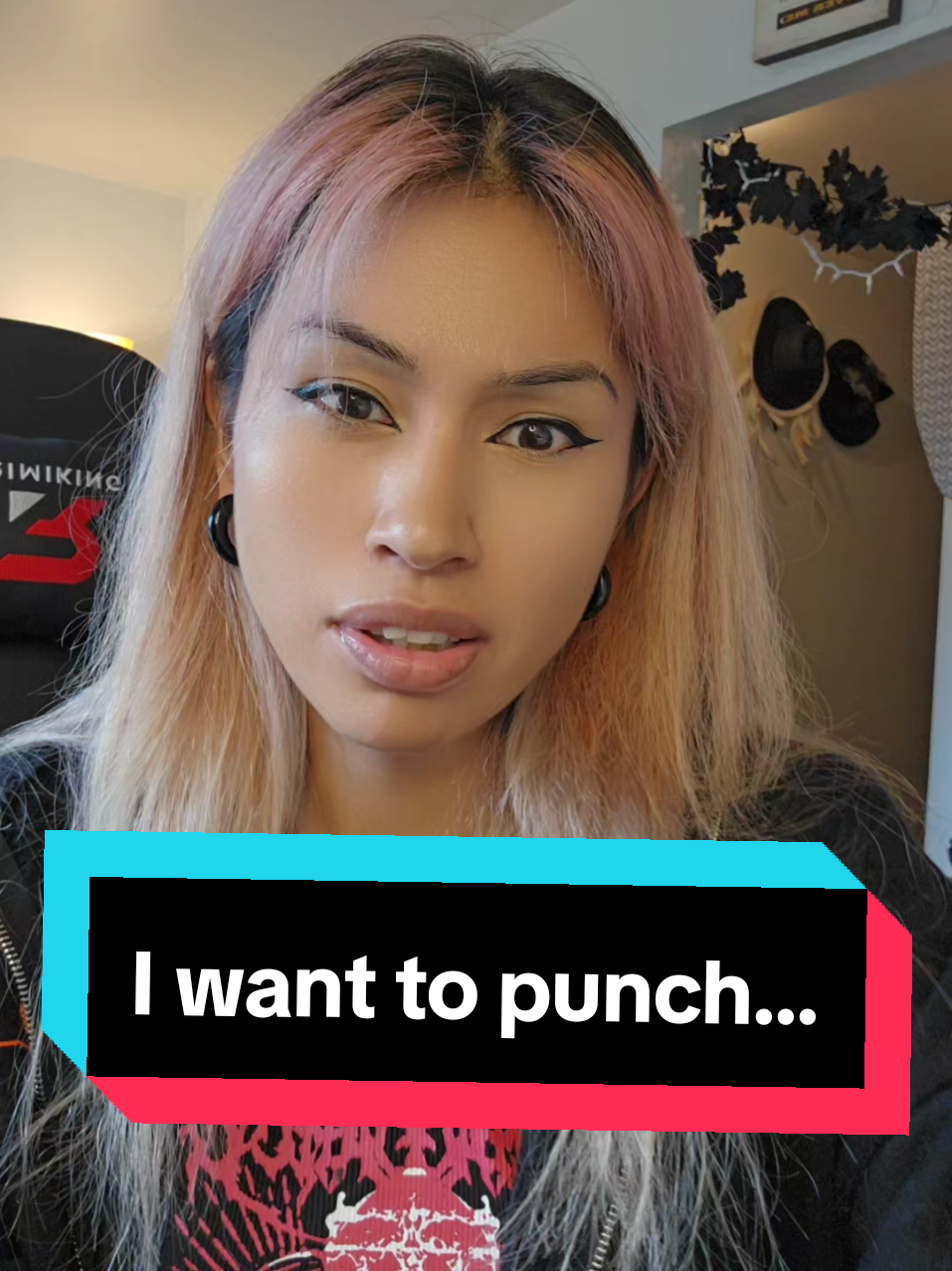 Augh, LITERALLLYYYY! 😆 #iwanttopunchyouintheface #nativetiktok #Indigenous #ojibwe #anishinaabekwe #Anishinaabe #ojibwemom #nativepride #Nativetok #IndigenousTikTok #indigenousbaddie #Sobernatives #Sobernatives #sobertiktok #soberlife #wooosaaahh 