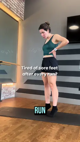 For years, I couldn’t figure out why my feet always ached—especially after running or wearing heels. Turns out, it was all because of overpronation (when your feet roll inward too much). ⁠ No wonder my feet were screaming after every run 😩 ⁠ Want to check your form? Just film yourself walking or running from behind like I did in this video. #runtips #marathontraining #runstrong #footstrength #runpainfree 