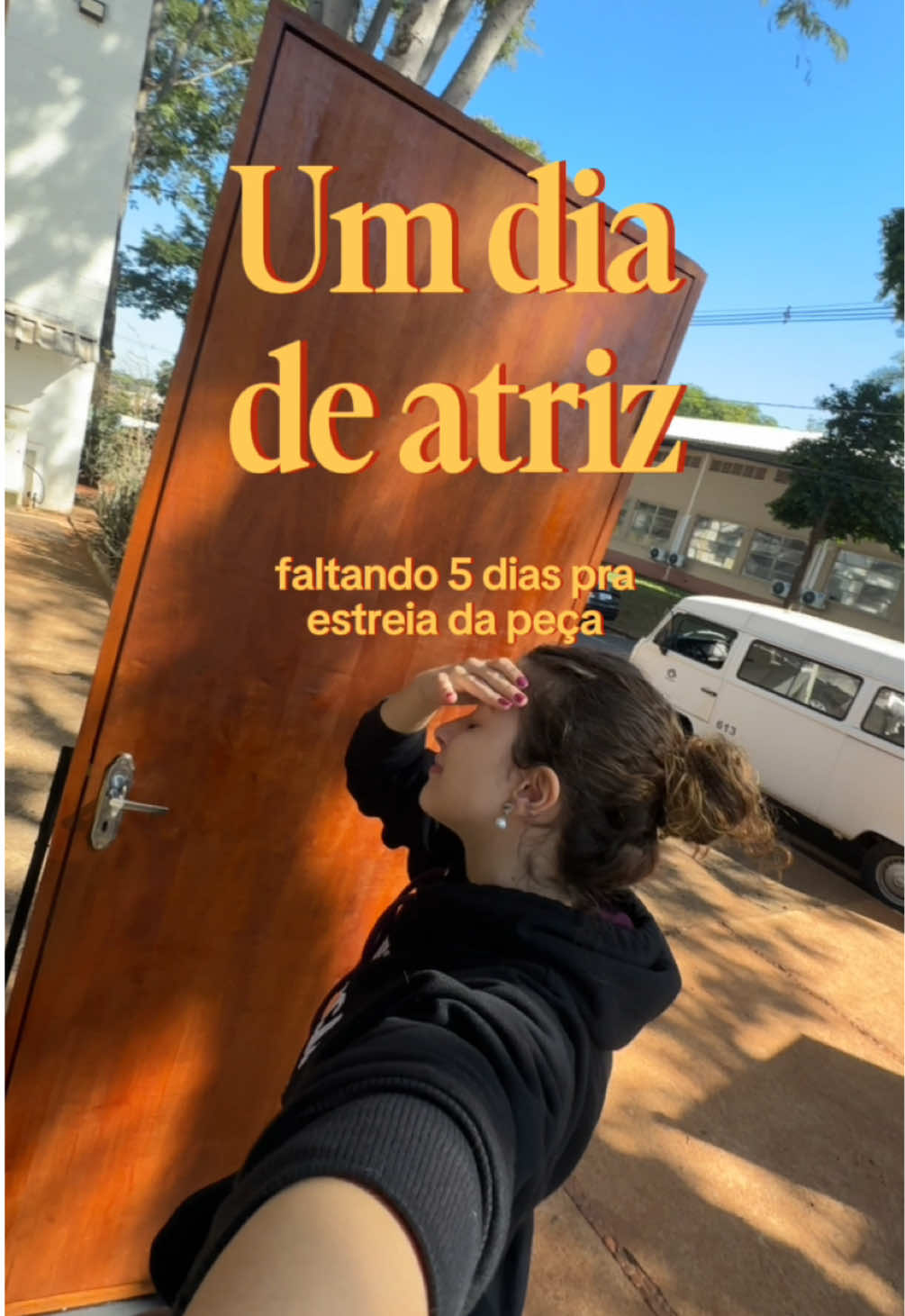 vem viver um dia de atriz comigo 🤍 mais informações sobre a peça LAPSO em: @cenicas.022 🎭🌟 #dailyvlog #atriz #artescenicas #unicamp #teatro #daily #Vlog #arte #inspo 