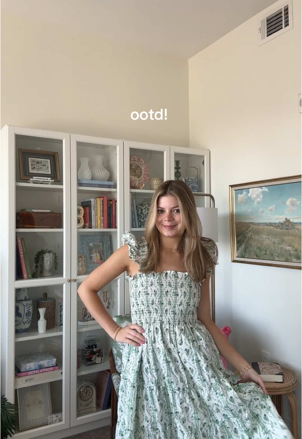 having posted any interior design content in awhile so here’s my morning! 🔨🤍🛋️ #interiordesigner #morningroutine #apartmentinspo #atlantageorgia 