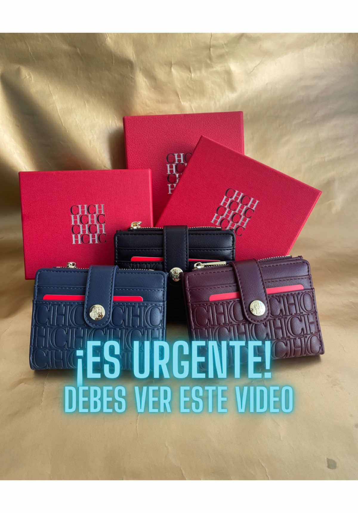 👀 Demasiado pequeños para ignorarlos… CH sabe cómo robar miradas 💋 #CHStyle #MiniCH #FashionTok #LuxuryAccessories #TikTokTrend