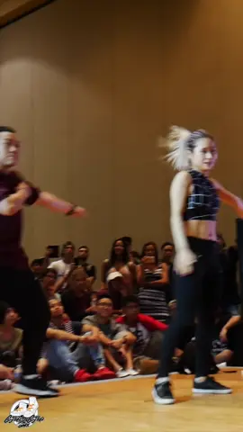 Jammin’ 😝🎶 from #RhythmGate & #Waackxxxy #sxstv #stepxstepdance #bboy #waacking #whacking #dance 