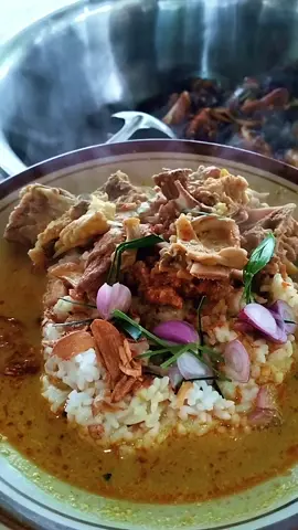 Nasi gule kambing pasar ponan baeng kiringan takeran Magetan seporsi 15 rbu rica2 10rbu perbkus sate sepuluh tusuk 25 rbu 