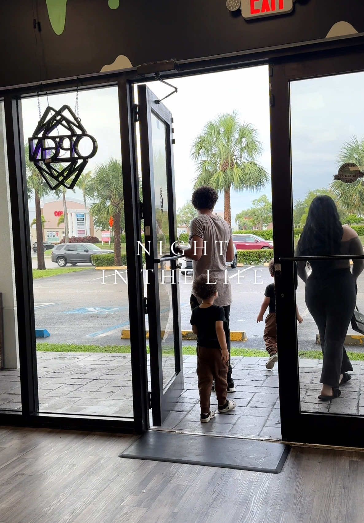 Almost forgot this is the whole point 🤍 #MomsofTikTok #toddlermom #momof2 #nightinthelife #nightroutine #familyouting #middayvibes #midday #aestheticroutine #momtok #sahmoftiktok #softlifestyle #momlife #momroutine #mominspo #CleanTok #organizedmom #ditl #sahm #momvlog #newhome #newspace #jackie 