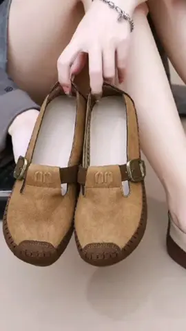 Women's flat single shoes. New style for spring and autumn soft soled shoes stylish versatile and casual doudou shoes for women #shoesforwomen #comfortablefootwear #womenfashion #shoes #fy #fyp #foryou 