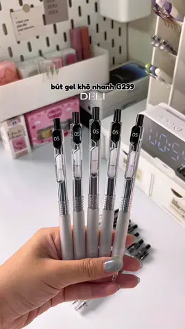 Bút mới nhà Deli viết êm mà còn mau khô #unbox #unboxing #butviet #butgel #butdeli #deli #vanphongpham #dungcuhoctap #foryou #fyp #viral #trending 