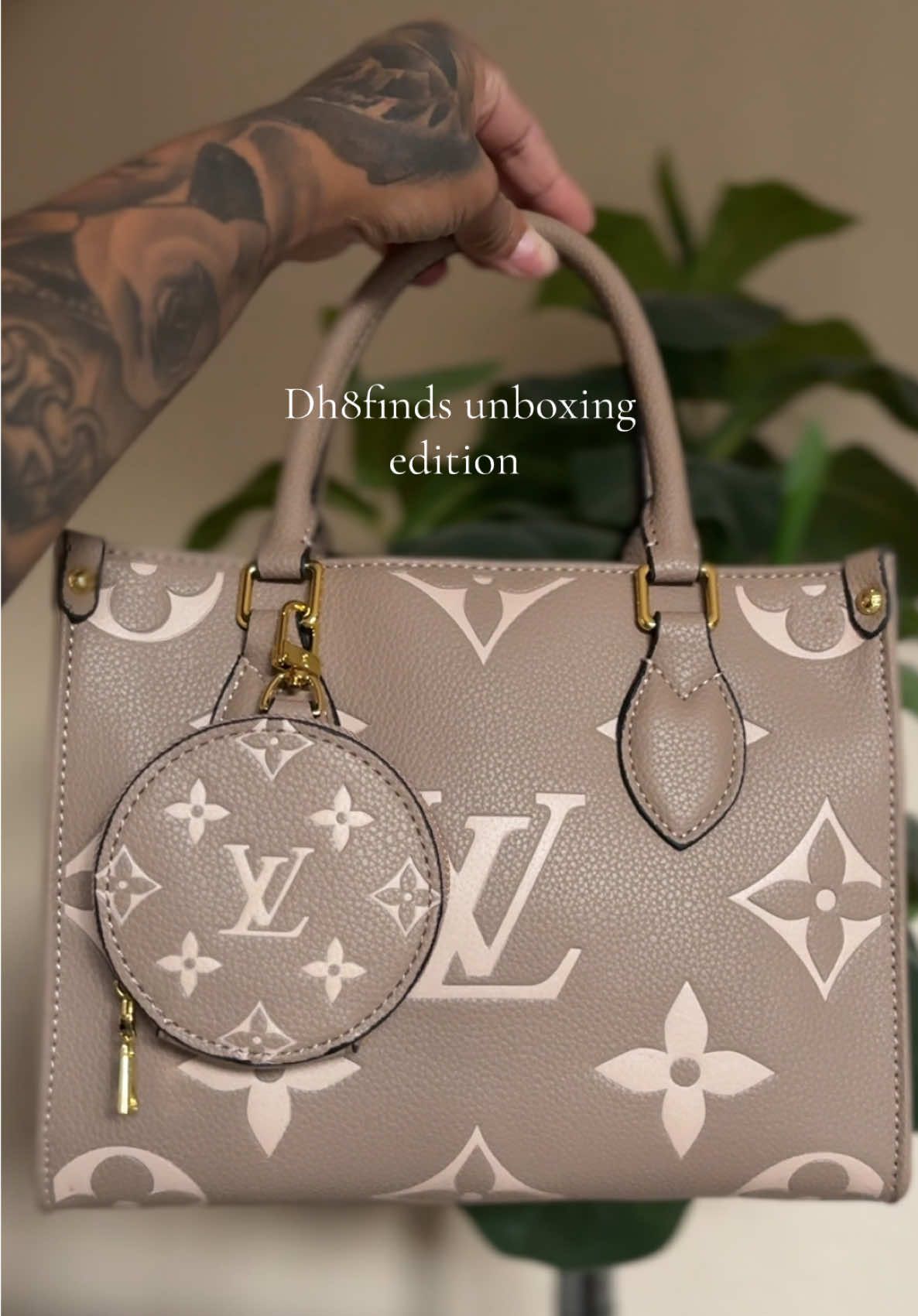 #unboxing Lv On the go PM #chicstyle #bagsreviews #affordablefashion #affordablebags #yellowappreview #trending #fyp #review #viral #fashionstips #bags #dh8 #dhgate #louisvuitton 