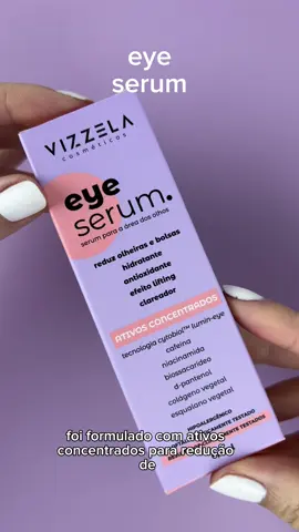 Olheiras? Bolsas? Pele cansada? O Eye Serum da Vizzela é seu novo aliado pra deixar o olhar mais firme, hidratado e iluminado todos os dias. Com tecnologia francesa, efeito refrescante e aplicador roll-on, ele trata enquanto massageia. ✨ Resultado visível, sensação imediata. 👉 Garanta agora o seu no site da Vizzela com 15% OFF usando o cupom  #vizzela #BeautyTok #makeup #beauty #eyeserum #skincare 
