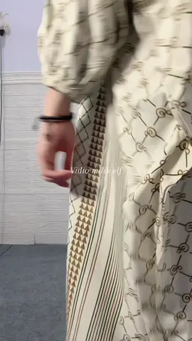 MasyaAllah asli cantikk bgt ini #kaftan #kaftanstyle #rekomendasioutfit #dress #dailyoutfits #masukberandafyp #fypシ゚ #fypp #semangatberjuang #arabicsong 