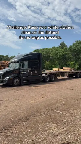 Open deck 💪🏼  Flatbed life: tough loads, dirty hands — but we’re still trying to stay clean. #womandriver #trucking #truckers #truckdriver #дальнобойвсша #trucknation #truckersoftiktok #trending #womandriver #flatbed #ladydriver #ladytrucker ⠀