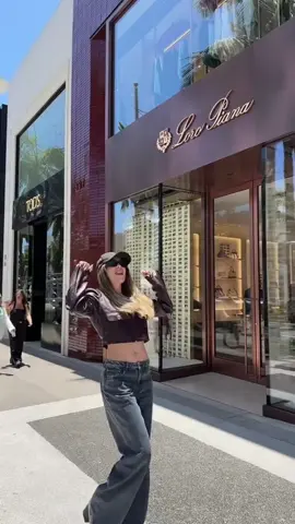 Vayan a su tienda Aristogato más cercana y hagan lo suyo 😸 #NuevaMusica #Heterocromia 