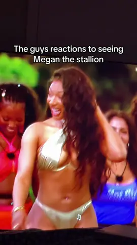 Not Ace doing push ups 😂 #fyp #loveislandusa #megantheestallion 
