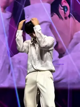 El movimiento de cadera fue practicado 😳 Nadie lo veía venir verdad 🫢❤️‍🔥 jaja #chaeunwoo #eunwoo #차은우 #이동민 #foryou 