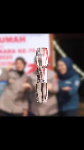 Peresmian Bedah Rumah di Desa Bincau Sebuah langkah nyata untuk meningkatkan kesejahteraan masyarakat, program bedah rumah di Desa Bincau resmi diserahkan kepada penerima manfaat. Peresmian dilakukan oleh Kapolres Banjar yang diwakili oleh Kabag Ops Polres Banjar, bersama perwakilan dari Dinas Perkim dan aparatur desa setempat. Semoga rumah ini menjadi tempat yang penuh berkah dan kenyamanan bagi keluarga penerima. #PolriPeduli #BedahRumah #DesaBincau #PolresBanjar #SinergiUntukRakyat #bhabinkamtibmas 