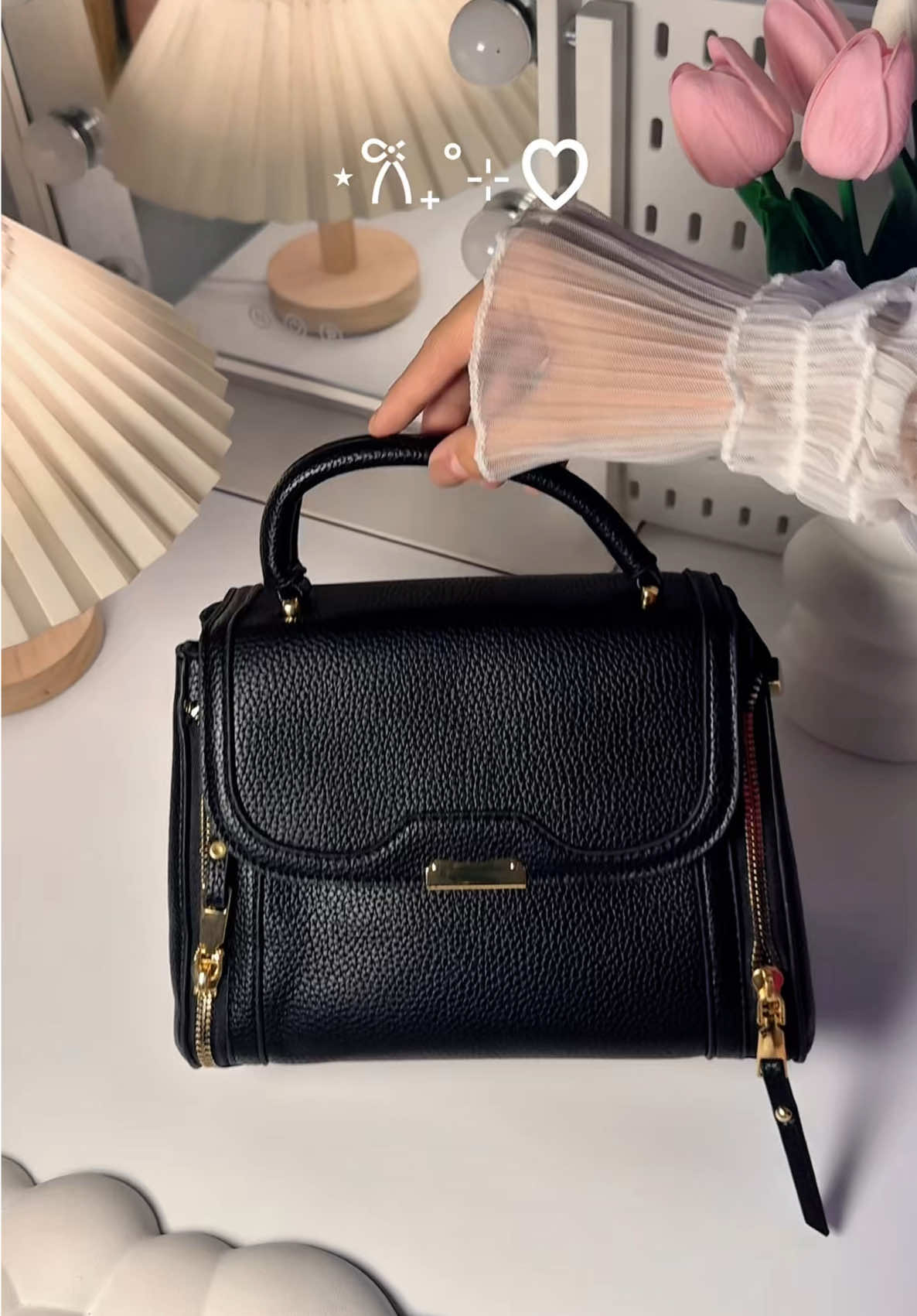 SOBRANG GANDAAAA SMALL BAG PERO SPACIOUS 😍✨ #fyp #fypシ #fypage #bag #belindabags #elegantbag #blackbag #smallbag #affordable 