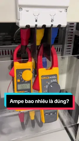 Kiểm tra tụ bù @FlukeVietnam  #nghiemdisuadien #diencongnghiep #diendandung #ampekimFluke  #fluke #fluke301 
