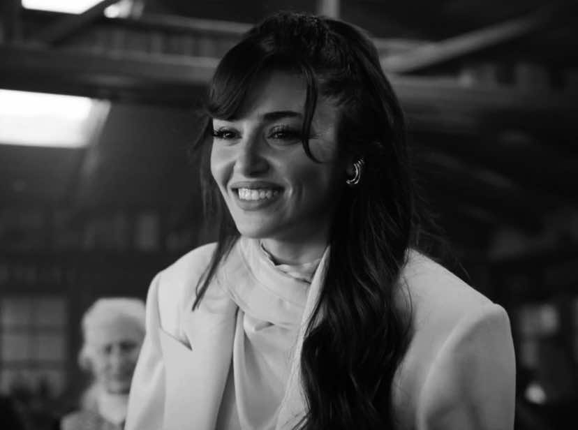 ااخ قلبي ياغووونيش #handeErçel #aşkıhatırla 