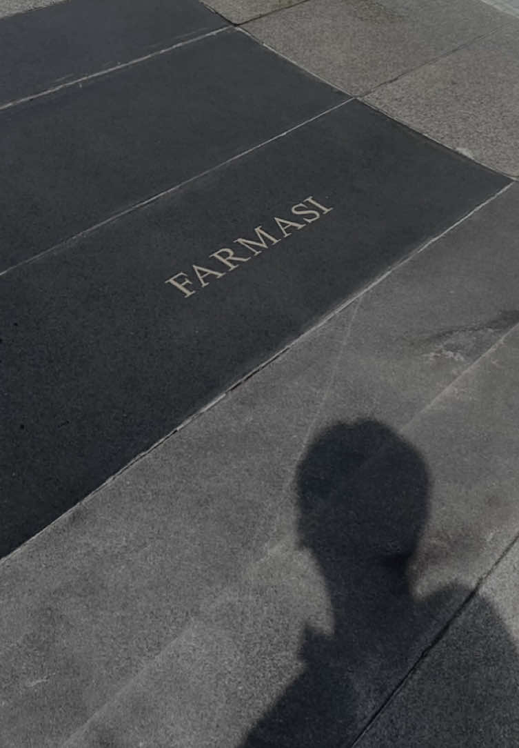 - SMK Farmasi 3 tahun - S1 Farmasi 4 tahun - Profesi Apoteker 1 tahun  8 tahun 🙌🏻  #farmasi #farmasistudent #farmasieverlife #pharmacy #pharmacytiktok #apoteker #apothecary #apotekermuda 