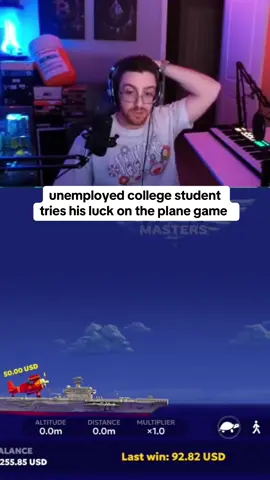 unemployed college student tries his luck on the plane game #collegestudent #planegame #kickstreaming 