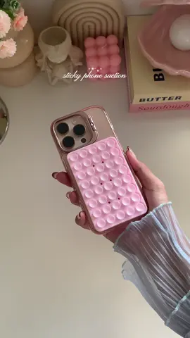 you need this!! 😉 #phonesuctiongrip #siliconephonestickygrip #suctionphonecase #stickygrip #suction #foryou #fyp 
