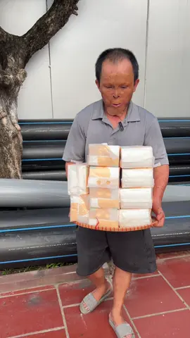 Combo 10 bịch giấy ăn Topgia ạ. Em Khang cảm ơn các cô chú nhiều #giayantopgia #xuhuong 