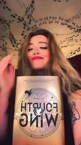 Someone throw the brick at my head and give me amnesia so I can read this book for the first time again. 😭😭 #BookTok #fyp #books #bookfyp #romancebooks #fourthwing #xadenriorson #violetsorrengail #bookbesties #booktoker 