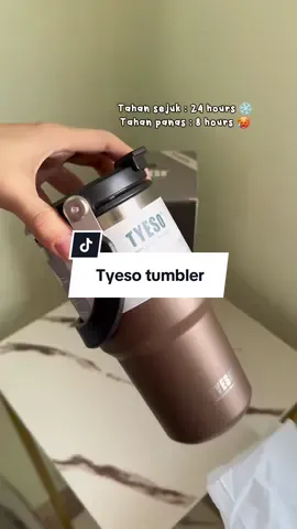Menyesal tak beli dari awal lagi serious function dooh la tumbler from @Tyeso Official ni recommended! 😍✅ #tyeso #tyesotumbler #tyesoreview #tyesoofficial #vacuuminsulatedtumbler #botolminum 