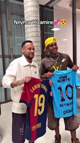 when the dream of being able to play with childhood idols comes true🥺😍we all know here that lamine yamal idolizes Neymar so much that he became a great barcelona player like his idol. Bro Here we witness the legend and junior playing together 💞🤗 #neymarjr #neymar #neymarjredit #neymarjr10 #lamineyamal #lamineyamal💎 #barcelona #fcbarcelona #fcbarcelona🔵🔴 #fcb  #fcbarcelonafans #neymarjunior #neymarbrazil #fypシ #fypシ゚viral #fypage #fyppppppppppppppppppppppp #fyppp #fypppppppppppppp #viralvideo #viraltiktok 