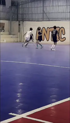 Siapapun fivot nya main cantik tujuan nya🤜🏻🤛🏻#CapCut #fyp #tiktokviral #tiktok?pelit?fyp #pelitfyp #futsal #futsalindonesia #futsalplayer #futsalskills #futsalprofissional #jj 