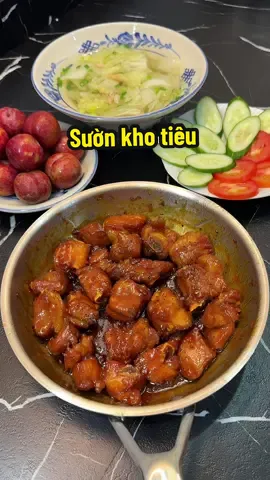 Cơm chiều nay sườn kho tiêu #ancungtiktok  #comnhacungthu  #xh  #trending  #nauan  #fup 