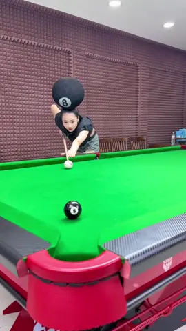 I made a big black 8 with my hair. Do you think it looks like it?#fyp #asmr #style #fypシ #tiktok #goodthing #different #tk #hairstyle #hair #billiards 