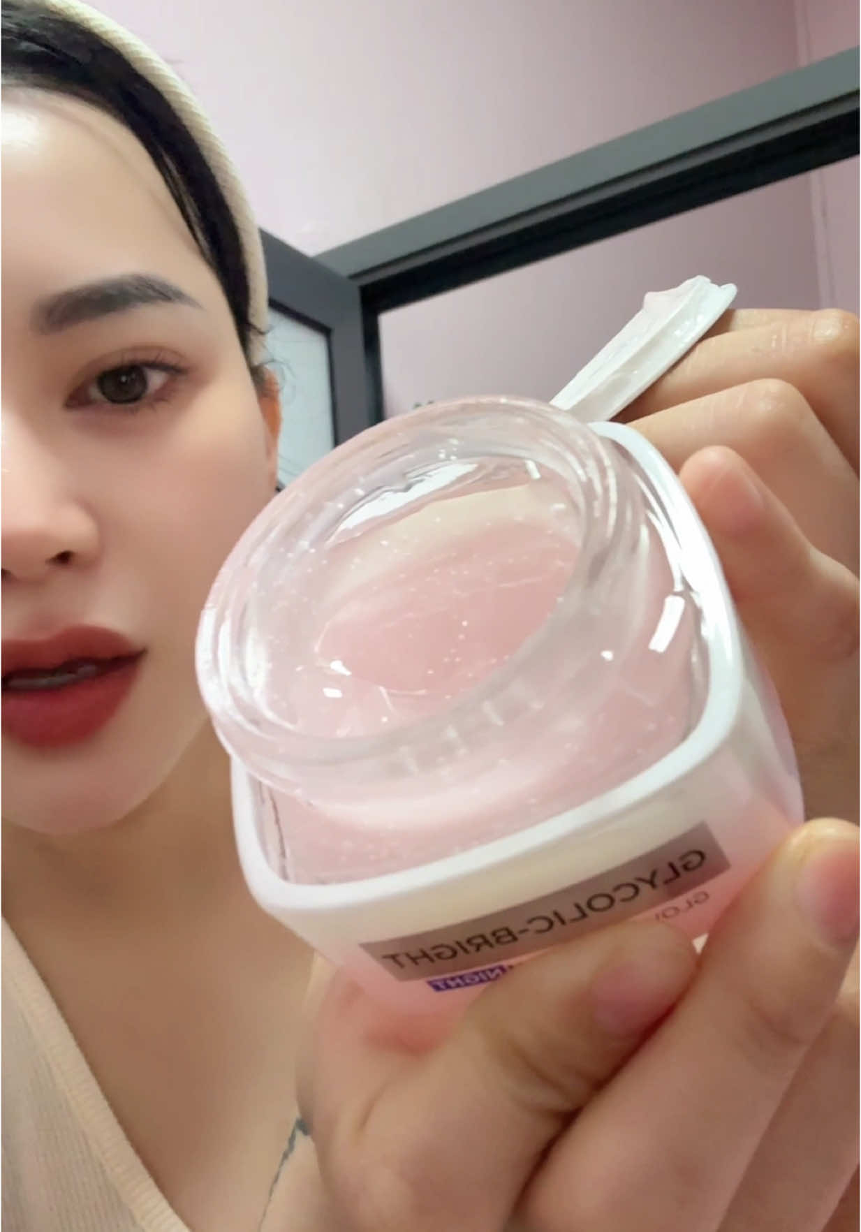 bộ đôi kem dưỡng hót đìnb đám của nhà L'Orel . #xuhuongtiktok2025  #kemduongtrangda  #kemduongngaydem 