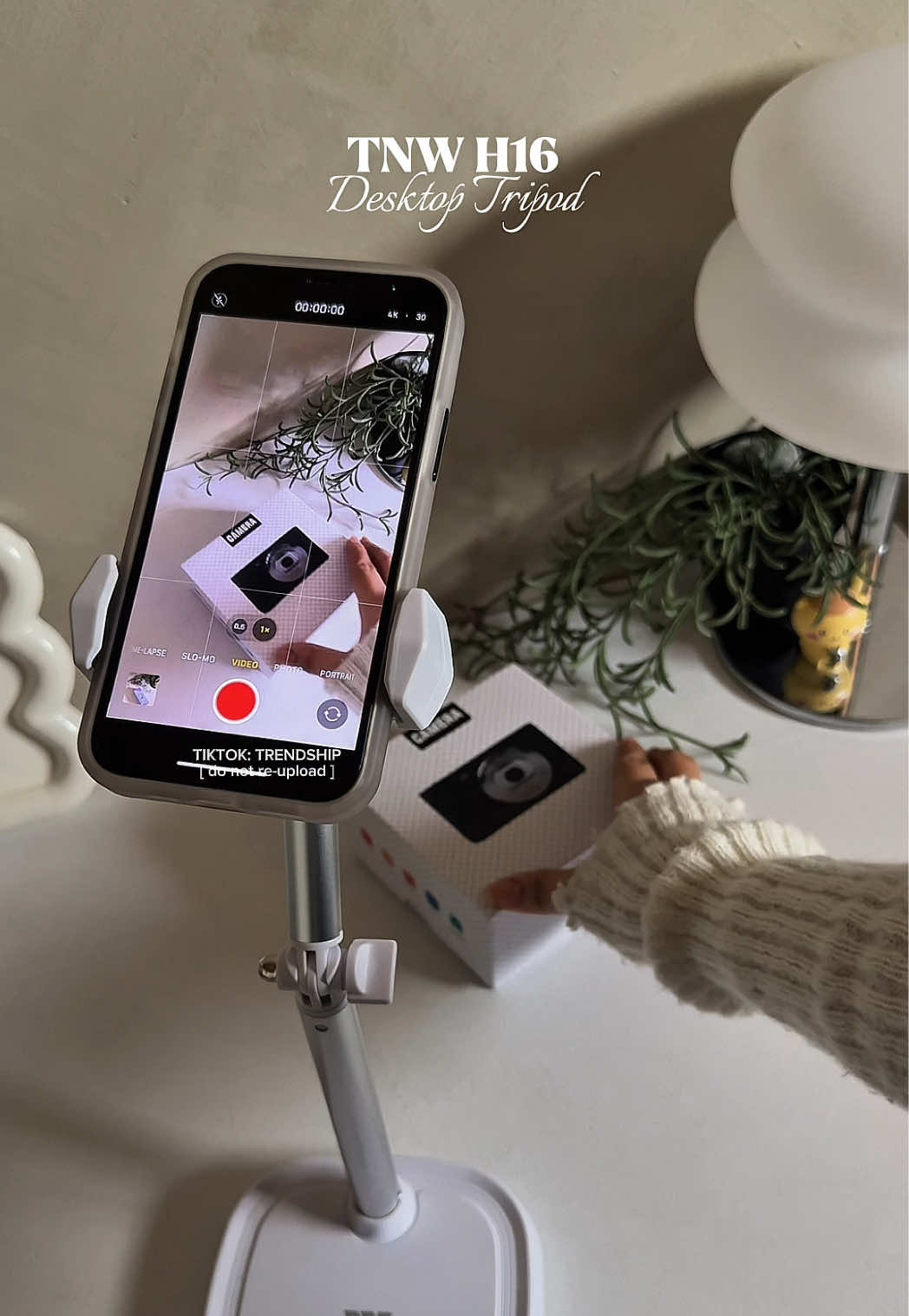 Desktop Tripod perfect for content creators and affiliates 💫 #tnw #tripod #tnwtripod #tnwh16tripod #phonestand #desktopphoneholder #phoneholder #phoneaccessories #affiliatemusthave #contentcreatortips #setup #overheadtripod #essentials #fyp #trending #viral  