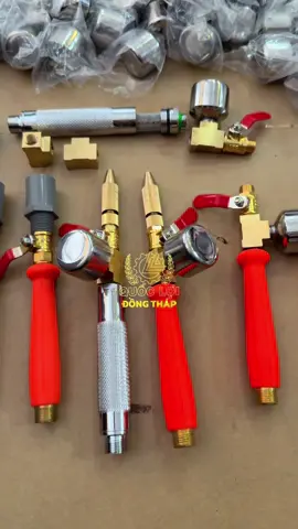 Vòi xịt có bầu hơi tăng áp lực nước #nongngucoquocloi #quocloidongthap #xuonghuongtiktok #bauhoimayxit #quocloibauhoimayxit #quocloibecxitthuoc #bauhoimayxitthuoc 