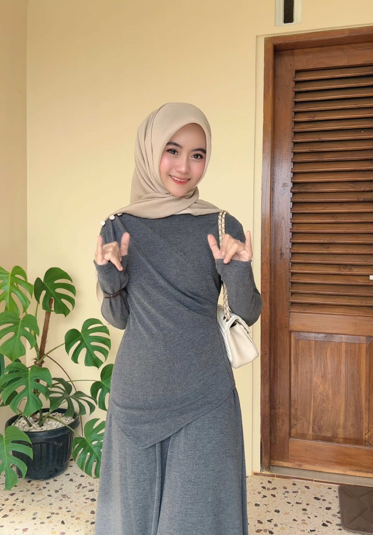 oneset cantik pol😍