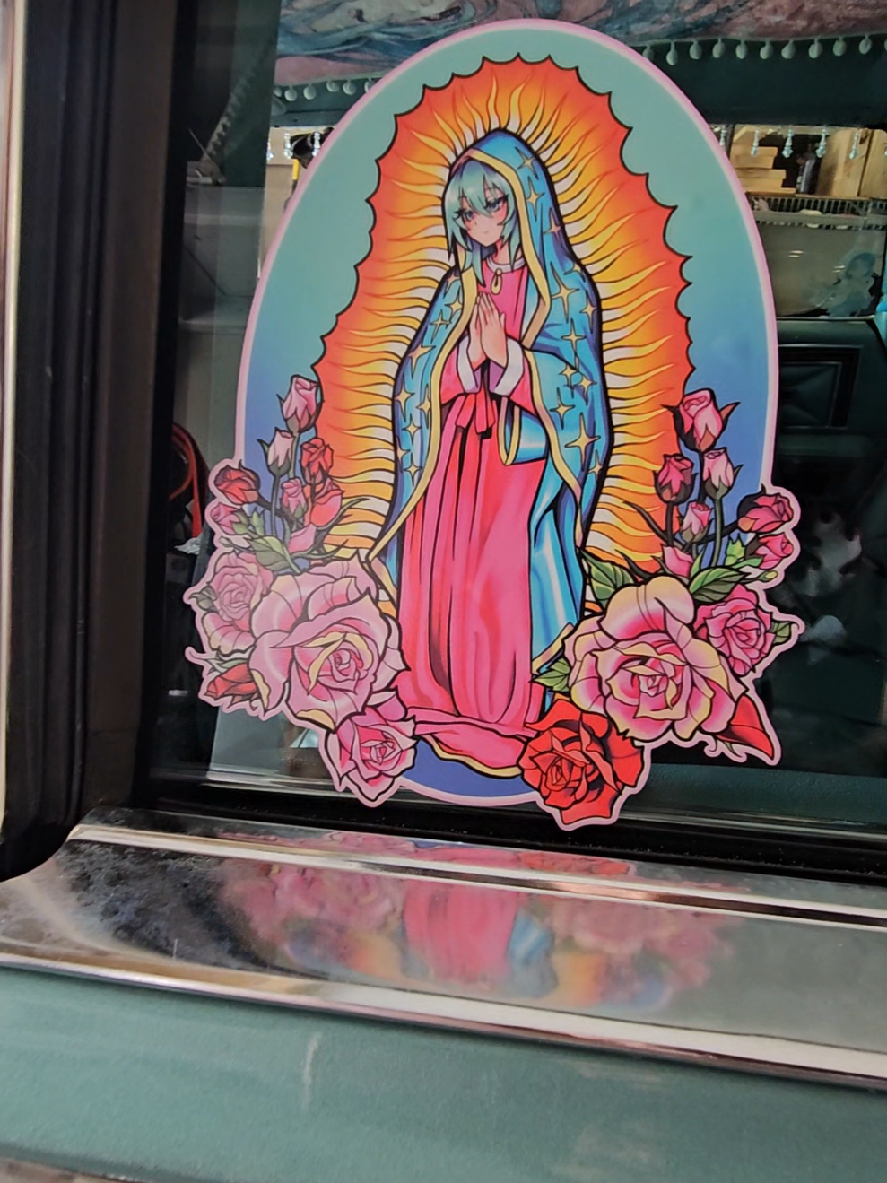 My reína Miku #lincoln #classiccar #vintage #lowrider #carguy #hatsunemiku #anime #virgendeguadalupe 
