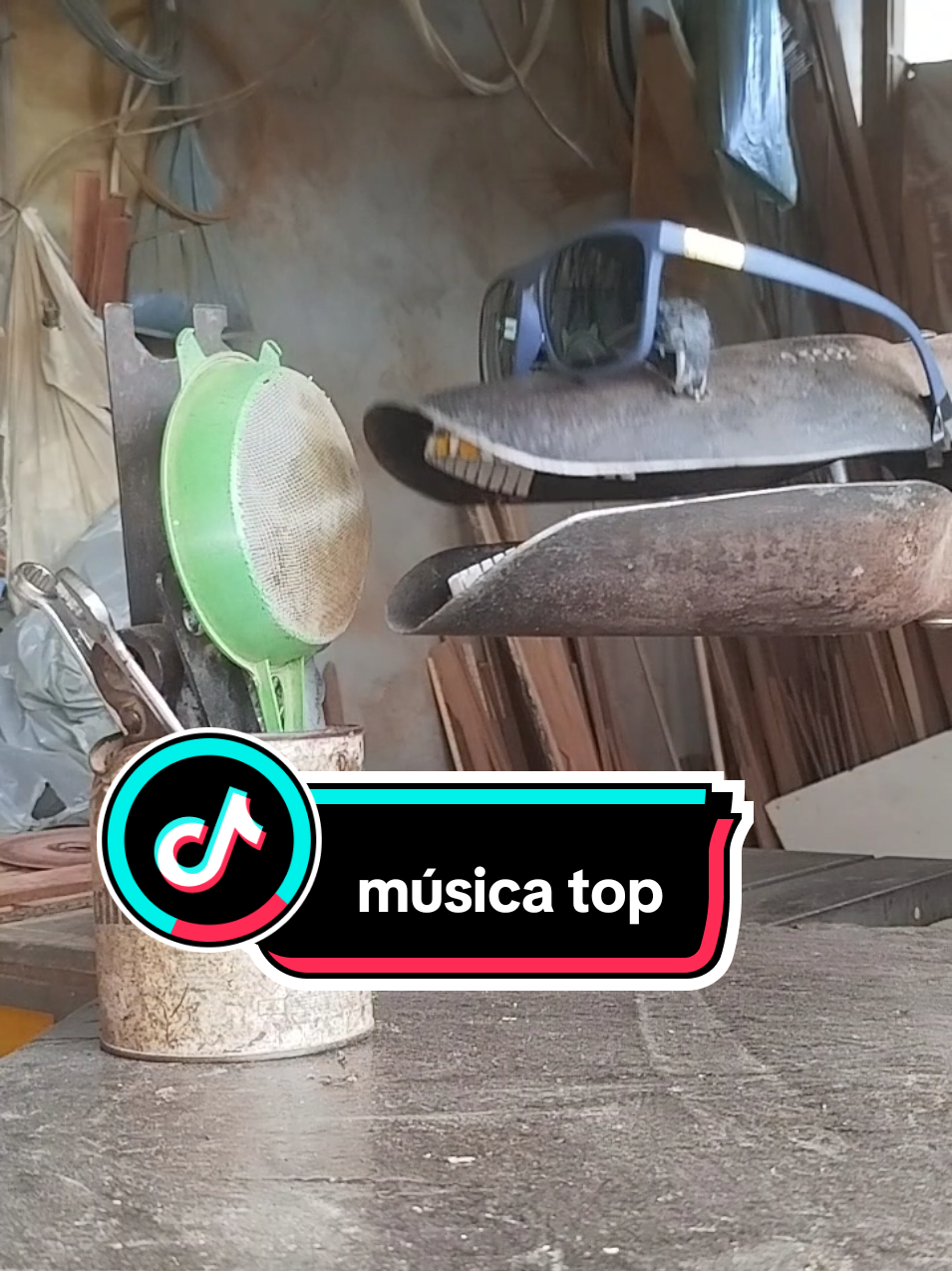 cavadeira cantora #ferramenta #cavadeira #dublagem 