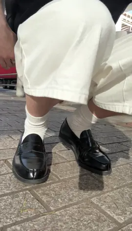 Black and white mood #japan #streetchic #summerstyle 