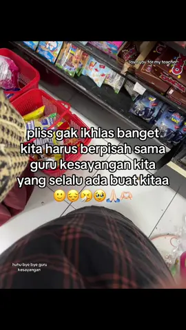 sedihh harus berpisah sama guru kesayangan kitaa 🥹🫶🏻#moots? #masukberanda #zyxbca #fypage #lufollowguafollbeck✌ #besokbawarapot😔🙏🏻 #byebyeguruku #graduation 