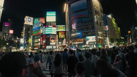 在涉谷十字路口，每一个走过的人，都是属于这座城市的主角。#japan #日本 #东京 #life #tokyo #shibuya 